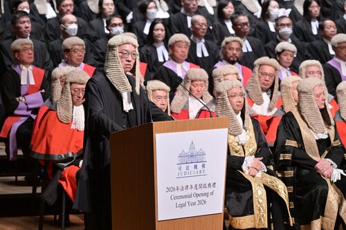 The Ceremonial Opening of the Legal Year 2026 was held at Hong Kong City Hall yesterday (Jan 19), marking the start of the new legal year. Highlights of the ceremony included a marching band, inspection of the Ceremonial Guard, and speeches from Chief Justice of the Court of https://t.co/ESz69hgw6T