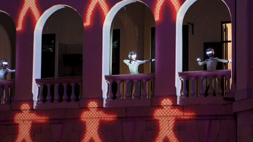 Hong Kong – where art, innovation and culture meet. Hong Kong is cementing its position as an international cultural metropolis, seamlessly blending artistic excellence, world-class infrastructure and cutting-edge technology. From Live: Hong Kong Art Exhibitionand Heavenly https://t.co/0btr0K0sbu