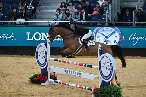 Jumping for joy🐎! The Longines Hong Kong International Horse Show 2026 (Jan 30-Feb 1) returned to AsiaWorld-Expo, showcasing world-class FEI 5* show jumping, the Shetland Pony Grand National and dog agility, further elevating Hong Kong's profile in the global equestrian arena. This year, Frenchman Roger Yves Bost clinched victory in the prestigious Longines Grand Prix with a remarkable jump-off time of 34.94 seconds, captivating spectators with his skill and agility. From thrilling pony competitions to exciting dog agility showcases and the prestigious Longines Grand Prix, the event offered a unique blend of sporting excellence as we prepare to welcome the Chinese New Year of the Horse📣.  Photo 2: HKJC  #hongkong #brandhongkong #asiaworldcity #dynamic #megaevents #megaHK #LonginesHorseShow