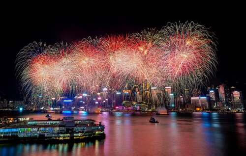 A sky full of wonder to celebrate our nation!🎆✨ Hundreds of thousands gathered on both sides of Victoria Harbour (Oct 1) to witness a breathtaking National Day Fireworks Display, lighting up the Hong Kong skyline as we celebrated the 77th anniversary of the founding of the People's Republic of China!   More than 30,000 shells were fired in this dazzling extravaganza, themed "Eternal Radiance Fireworks in Bloom, Illuminating our Country" -- a stunning spectacle comprising eight scenes.  The grand finale, "Celebration to our Prosperous Nation," delivered a spectacular burst of red and gold fireworks like the rising sun, conveying our best wishes for the country's continued prosperity and for Hong Kong to shine even brighter in the years ahead.🎉👏  #hongkong #brandhongkong #asiasworldcity #megaevents #megaHK #NationalDay #NationalDayFireworks2026 #VictoriaHarbour #fireworks
