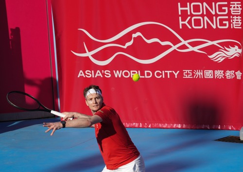 Hong Kong Tennis Open 2026 propels top players up the world rankings ahead of the Australian Open!🎾 Congratulations to Kazakh star Alexander Bublik on winning the men's singles title by defeating Italy's Lorenzo Musetti 7-6(2), 6-3 in front of a packed crowd at Victoria Park (Jan 11). The triumph lifts Bublik to No.10 in the world while Musetti moves up to World No.5. Musetti gained some consolation by teaming up with fellow Italian Lorenzo Sonego to win the doubles crown beating the Russian team of Andrey Rublev and Karen Khachanov 6-4, 2-6 (10-1) in an entertaining final. Earlier, local favourite Coleman Wong reached his first quarterfinals on the ATP Tour, marking another milestone for Hong Kong tennis as he gears up for the qualifying rounds of the Australian Open.💪  Photo 2,6, 7: Hong Kong, China Tennis Association @hkctatennis   2026年香港網球公開賽助頂尖球員在澳洲網球公開賽前提升世界排名！🎾恭喜哈薩克名將布力克於座無虛席的維園網球主場（1 月 11 日），以 7-6(2)、6-3 擊敗意大利球手姆錫迪，奪得男子單打冠軍。這場勝利令布力克的世界排名升至第 10 位，而姆錫迪則上升至世界第 5。姆錫迪隨後夥拍意大利同胞蘇利高，擊敗俄國組合盧比利夫和卡真洛夫，以 6-4、2-6（10-1）贏得雙打冠軍。早前，本地人氣球員黃澤林首次打入 ATP 巡迴賽八強，為香港網球再添里程碑，他現正全力備戰澳洲網球公開賽的資格賽。💪  相片2、6、7：中國香港網球總會  #hongkong #brandhongkong #asiasworldcity #dynamichk #megaevents #megaHK #HKTO2026 #tennis #HKCTA #ATP250 #香港 #香港品牌 #亞洲國際都會 #活力澎湃 #盛事之都 #盛事香港 #香港網球公開賽2026 #網球 #中國香港網球總會 #ATP250