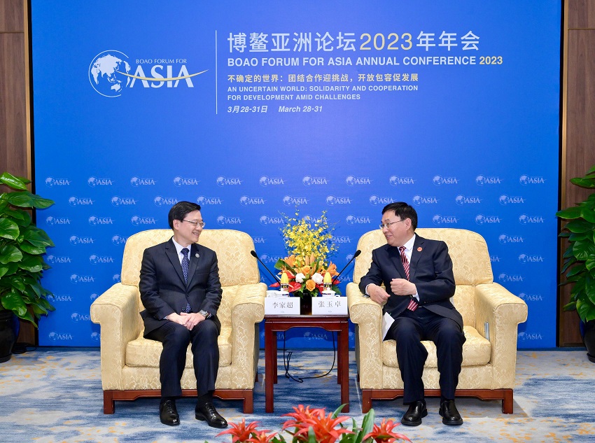 CE attends Boao Forum