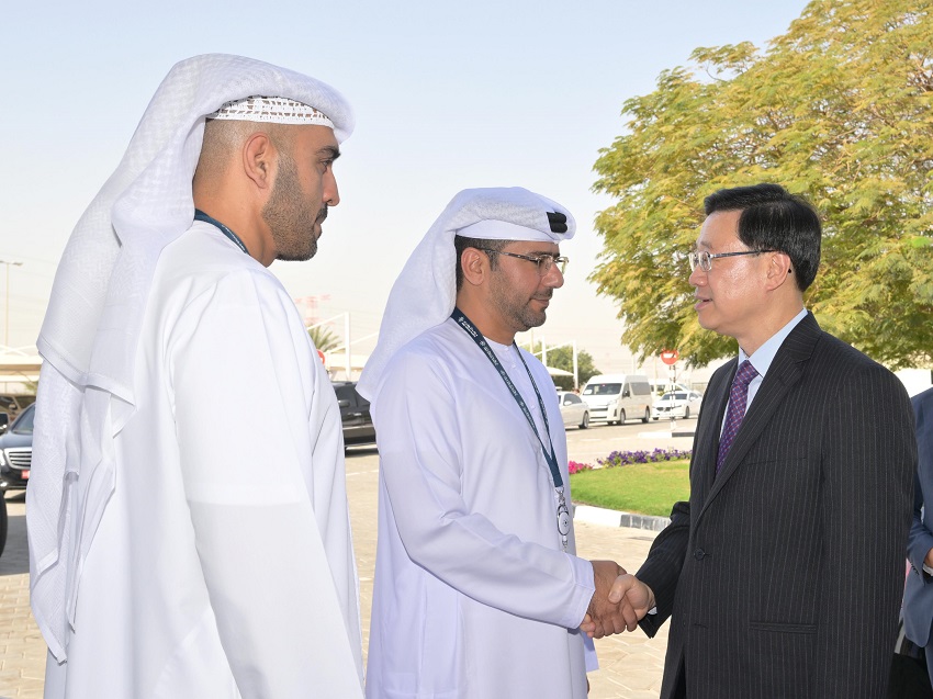 CE continues visit in Abu Dhabi and starts Dubai visit