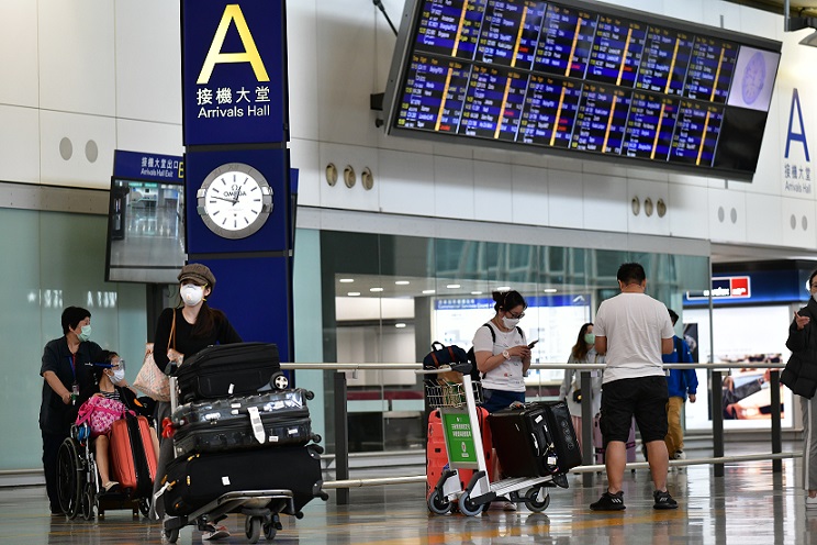 非香港居民下月起可登机来港