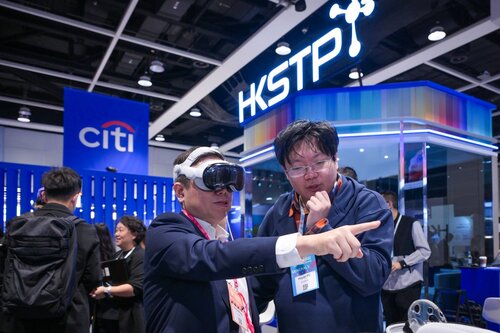 The Hong Kong FinTech Week x StartmeupHK Festival 2025 main conference ended on a high note (Nov 4) at the Hong Kong Convention and Exhibition Centre. Marking the 10th anniversary edition of both events, this collaborative celebration brought together global leaders, innovators https://t.co/eISvKRgbWW