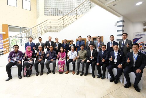 Bridging Belt and Road opportunities. Hong Kong’s Belt and Road Office organised a delegation of infrastructure and construction professionals to visit Indonesia and Malaysia (Jun 22-26) with positive results. It follows other recent high-level visits to key destinations under https://t.co/ij5Jo1wf2c