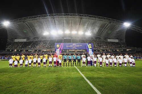 #Soccer superstar Cristiano #Ronaldo thrills fans in Hong Kong! More than 30,600 excited spectators turned up to see Ronaldo and his Al-Nassr team clinch a dramatic 2-1 victory over Al-Ittihad in the first Saudi Super Cup semi-final at the Hong Kong Stadium (Aug 19). Ronaldo sent https://t.co/DiHxLNDolR