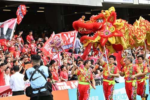 Hong Kong's #footballers kick off the Year of the Horse in style! More than 14,000 passionate fans flocked to the Hong Kong Stadium for the traditional Chinese New Year Cup 2026 (Feb 21), with Hong Kong, China taking on FC Seoul, a traditional powerhouse from South Korea’s K https://t.co/fOGmB5LKZm