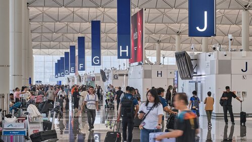 Sky-high acclaim for Hong Kong’s gateway to the world! Hong Kong International Airport (HKIA) has been crowned the world’s best airport at the Global Travel Awards 2026, with millions of travellers voting to recognise its excellence in aviation infrastructure and passenger https://t.co/a1gP0vJtUj