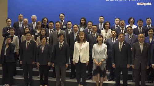 Chief Executive John Lee yesterday (Jun 1) kicked off a five-day trip to Central Asia. He's leading a large delegation of over 70 enterprise and professional representatives from Hong Kong and the Chinese Mainland to strengthen bilateral relations and promote Hong Kong's https://t.co/SJaWcYVGmC