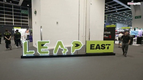 The inaugural LEAP East 2026 is underway in Hong Kong, the first event of its kind to be held outside Saudi Arabia. The powerhouse three-day technology summit (Jul 8-10) brings together more than 35,000 participants, including 340 speakers and 450 exhibitors from 30 countries and regions. The event spans cutting-edge fields such as artificial intelligence, deep tech, smart cities and new energy industries. The debut of LEAP Asia in Hong Kong underscores the deepening partnership between Hong Kong and Saudi Arabia, while highlighting Hong Kong’s role as a unique gateway connecting the Chinese Mainland with the world. A Saudi digital enterprise exhibitor highlighted the event as a launchpad for overseas expansion. Hong Kong Science & Technology Parks Corporation Chief Marketing Officer Hilda Chan emphasised how LEAP East truly reflects Hong Kong’s role as a super-connector. Watch the video to explore more about Hong Kong’s unique advantages. 🌟  #hongkong #brandhongkong #asiasworldcity #LEAPEast #innovationandtechnology
