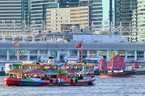 DUKLING DECKED OUT TO CELEBRATE CITY’S SILVER JUBILEE 鴨靈號新帆慶回歸  Meeting of maritime icons! DUKLING sails past an historic Star Ferry, displaying the “Brand Hong Kong” colours, on Victoria Harbour.   髹上「香港品牌」獨特色彩的天星小輪在中環開出，剛好「碰見」「鴨靈號」。😄  #HKSAR25 #Hongkong #Brandhongkong #asiasworldcity #DUKLING #香港特區25周年 #香港回歸25周年 #維港 #鴨靈號
