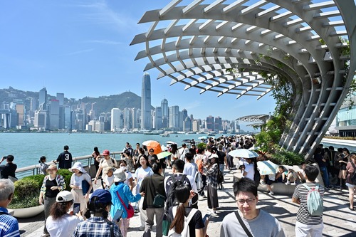 Walking the city🎉! Hong Kong is the 10th most walkable city in the world and joint top among cities in East Asia, according to a Time Out magazine survey that covered more than 50 counties and regions. Hong Kong's compact urban areas with great infrastructure and traffic coordination as well as easily accessible countryside and hiking trails earned a positive rating from survey respondents. Read more.   香港獲評為全球十大最適宜步行的城市🎉，在東亞城市中排名最高， Time Out雜誌就城市的適宜步行程度進行調查，涵蓋超過50個國家及地區。香港稠密的市區、優秀的基建及交通協調、容易到達的郊外及遠足路徑令受訪者對香港給予正面評價。了解更多：  https://www.timeout.com/hong-kong/news/hong-kong-ranked-as-the-10th-most-walkable-city-in-the-world-042325   @timeouthk #hongkong #brandhongkong #asiasworldcity #香港 #香港品牌 #亞洲國際都會