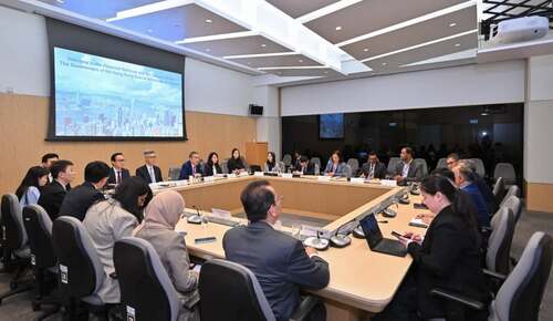 A delegation of 10 high-level officials from countries in Asia and Africa wrapped up their visit to Hong Kong today (Jun 18), after three days of briefings from HKSAR Government officials and site visits including HK Science Park and West Kowloon Cultural District. The visit was arranged by the Ministry of Foreign Affairs, aiming to enhance international exchanges and demonstrate Hong Kong’s advantages under the “one country, two systems” principle. Delegation leader, Adel Elarbi, Tunisia’s Ambassador to China, said the visit allowed them to know more about different aspects of Hong Kong, the "one country, two systems" principle as well as Mainland China, adding that it's a success story to tell the world that Hong Kong has succeeded internationally.  由十名外國政府官員組成的代表團今日（6月18日）結束於香港為期三天的訪問，代表團成員來自非洲和亞洲十個國家，訪港期間會晤特區政府高級官員，並參觀香港科學園和西九文化區。代表團由國家外交部安排，以冀加強香港與世界各國的交流合作，並展示香港在「一國兩制」下的獨特優勢。代表團團長突尼斯駐華大使阿迪勒·阿拉比表示，今次訪問讓他們從多方面了解香港、「一國兩制」及中國內地，香港在國際上取得的成就是值得向世界展示的成功故事。  #hongkong #brandhongkong #asiasworldcity #香港 #香港品牌 #亞洲國際都會