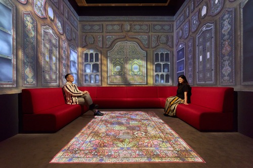 Rolling out the red carpet for Islamic arts and culture! 🌟For the first time, the Hong Kong Palace Museum is partnering with the Museum of Islamic Art, Doha in Qatar to bring "Wonders of Imperial Carpets: Masterpieces from the Museum of Islamic Art, Doha" to the West Kowloon Cultural District (til Oct. 6). The exhibition features imperial carpets from Safavid Iran, Ottoman Türkiye, and Mughal India, alongside ceramics, metalwork, and decorative arts. Step into the immersive digitally re-created Damascus Room and craft personalised flying carpet portraits using an AR programme. 📷Don't miss this opportunity to learn more about the rich artistic connections between China and the Islamic world!  https://www.hkpm.org.hk/en/exhibition/wonders-of-imperial-carpets-masterpieces-from-the-museum-of-islamic-art-doha    想親眼見證伊斯蘭文明的瑰麗藝術？🌟香港故宮文化博物館首次與卡塔爾多哈伊斯蘭藝術博物館攜手合作，將「天方奇毯——伊斯蘭與世界文明的交織」展覽帶到西九文化區（展期至10月6日）！展覽精選來自薩法維伊朗、鄂圖曼土耳其和莫臥兒印度一帶的地毯，以及10至19世紀的陶瓷、金屬器物、手稿和玉器同步展出。觀眾更可走進利用數碼方式重塑的「大馬士革廳」，並透過擴增實境（AR）程式與飛氈合影。📷切勿錯過機會，深入了解中國與伊斯蘭世界之間深厚的藝術淵源！  https://www.hkpm.org.hk/tc/exhibition/wonders-of-imperial-carpets-masterpieces-from-the-museum-of-islamic-art-doha  @hongkongpalacemuseum   #hongkong #brandhongkong #asiasworldcity #megaevents #megaHK #customsandheritage #HKPM #香港 #香港品牌 #亞洲國際都會 #盛事之都 #盛事香港 #節慶與文化 #故宮文化博物館