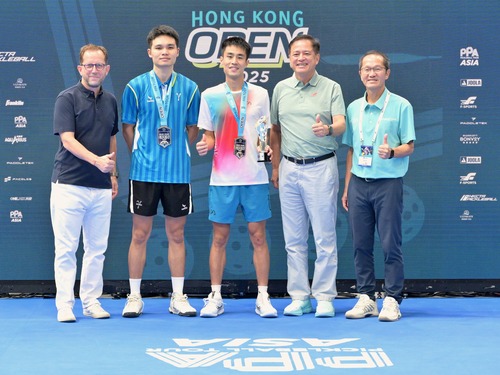 Pickleball party!🎊 The debut PPA Tour Asia Hong Kong Open 2025 wrapped up at the Kai Tak Arena, Kai Tak Sports Park, on Sunday (Aug 24) after four days of action and hundreds of matches on 14 international-standard courts. The tournament featured over 100 professional players and 400 amateurs from 25 countries and regions, marking a new era for pickleball in Hong Kong. Adding to the celebrations, local hero and top seed Wong Hong-kit secured the gold medal in Men's Singles and the silver medal in Men's Doubles while the Netherlands' Roos van Reek clinched gold in both the Women's Singles and Doubles competitions, demonstrating why pickleball is one of the fastest-growing sports in the world.🔥   「PPA亞洲職業匹克球巡迴賽香港公開賽2025」於啟德體育園啟德體藝館圓滿結束（8月24日）。🎊 為期四天的激烈競賽在十四個國際標準球場同步展開，匯聚來自二十五個國家及地區，超過一百名職業球手及四百名業餘球手，掀起香港匹克球運動的新篇章。香港頭號種子王康傑主場揚威，在男單奪金、男雙摘銀。荷蘭選手雲列克（Roos van Reek）則在女子單打及雙打賽事中奪冠，充分展現匹克球作為全球增長最快體育運動之一的魅力。🔥  #hongkong #hk #brandhongkong #asiasworldcity #megaevents #megaHK #dynamic #PPATourAsia #pickleball #香港 #香港品牌 #亞洲國際都會 #盛事之都 #盛事香港 #PPA亞洲職業匹克球巡迴賽 #匹克球