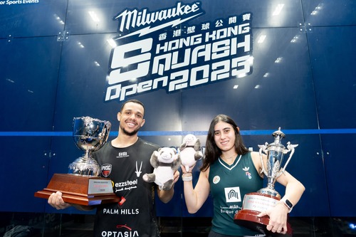 Exciting squash action in Hong Kong!🔥 The Milwaukee Hong Kong Squash Open 2025 (Dec 1-7) concluded with a vibrant showcase of world-class squash, with Egypt making a clean sweep in the finals. Fans enjoyed fast‑paced action at the Hong Kong Squash Centre and the striking all-glass court at Ocean Park. The exciting week of elite squash highlighted Hong Kong’s status as a dynamic international sports stage.✨  Photo: Squash Association of Hong Kong, China @hk_squash   「Milwaukee 香港壁球公開賽 2025」（12 月 1 至 7 日）圓滿結束，埃及頂尖球手在決賽中包攬男、女子組冠軍，為觀眾獻上一場精彩絕倫的世界級壁球盛宴。🔥為期一週的賽事，壁球迷們在香港壁球中心和海洋公園的全玻璃球場欣賞節奏緊湊的比賽，充分展現香港是一個充滿活力的國際體育舞台。✨  相片: 中國香港壁球總會  #hongkong #brandhongkong #asiasworldcity #dynamichk #megaevents #megaHK #hksquashopen #squash #hongkongsquash #香港 #香港品牌 #亞洲國際都會 #活力澎湃 #盛事之都 #盛事香港 #香港壁球公開賽 #壁球 #中國香港壁球總會