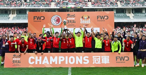 Hong Kong's footballers kick off the Year of the Horse in style!🐎⚽ More than 14,000 passionate fans flocked to the Hong Kong Stadium for the traditional Chinese New Year Cup 2026 (Feb 21), with Hong Kong, China taking on FC Seoul, a traditional powerhouse from South Korea’s K League. With the score tied at 1-1 in regulation time, the match was decided by a dramatic penalty shootout where the local heroes clinched a stunning 5-4 victory, adding to the festive celebrations across the city.🎉  足球賽事迎馬年！🐎⚽賀歲盃2026於2月21日在香港大球場上演，吸引逾14,000名熱情球迷入場觀戰，觀賞中國香港代表隊主場迎戰南韓K聯賽勁旅FC首爾。雙方於法定時間打成1比1平手，最終港隊在互射12碼下以5:4勝出，為全城新春慶祝活動再添熱鬧氣氛。🎉  #hongkong #brandhongkong #asiasworldcity #megaevents #megaHK #ChineseNewYearCup #YearofTheHorse #香港 #香港品牌 #亞洲國際都會 #盛事之都 #盛事香港 #賀歲盃 #馬年