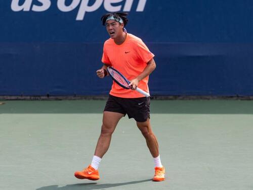 Hong Kong tennis ace Coleman Wong is continuing to re-write the local record books at the US Open in New York. Not only has he become the first Hong Kong player to win a Grand Slam singles match in the Open era, Coleman has won through to the third round of the tournament beating Australian Adam Walton in four sets. Well done Coleman and good luck in your next match against Andrey Rublev of Russia on Saturday!  https://lnkd.in/eEns-KP6  #hongkong #hk #brandhongkong #asiasworldcity #dynamic #usopen #usopen2025 #tennis