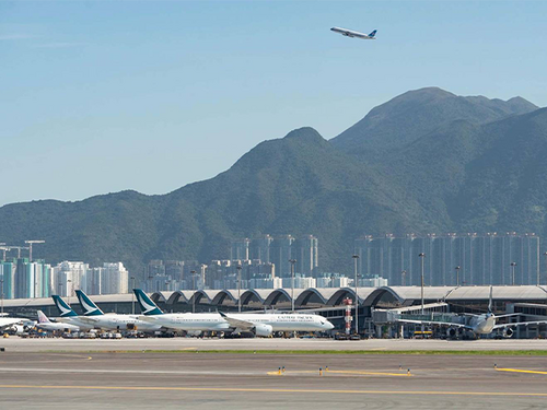 A hub for major events with best-in-class infrastructure and sports venues, bursting with cultural attractions and business opportunities, Hong Kong is magnet for dynamic entrepreneurs and top talent, writes Monocle magazine, which also offers an interesting itinerary for a day in the city.   https://lnkd.in/ejpuhZqU  #hongkong #brandhongkong #asiasworldcity #monocle 