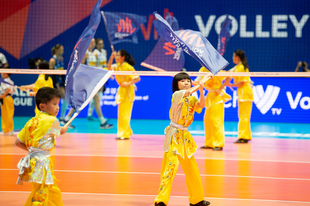 Cultural experience workshops and cheering team performance