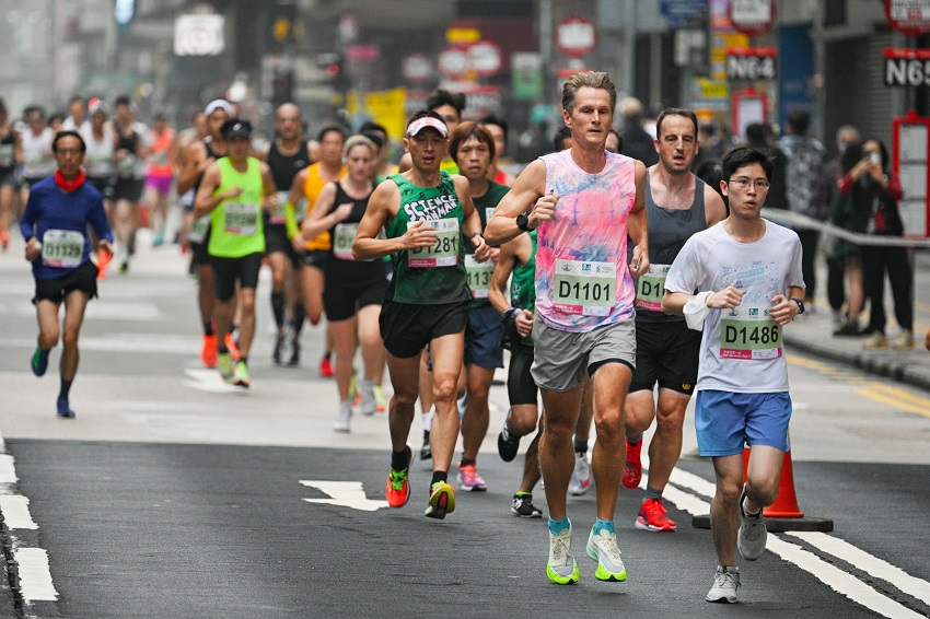 The “M” Mark mega sports event attracts some 500 overseas runners, including 13 elite runners.