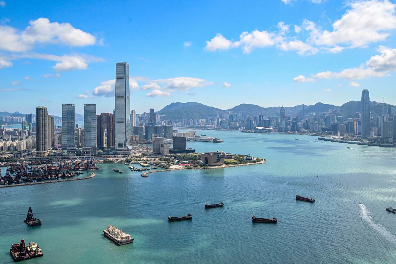 Wide view of Victoria Harbour (2022)