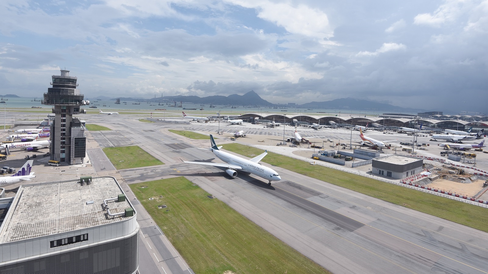 香港允许海外旅客入境